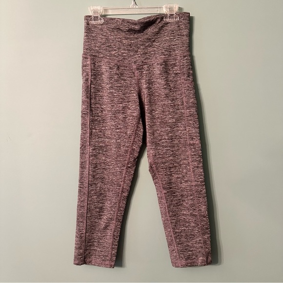 Champion Pants - Champion Cropped Leggings with Pockets Size Small